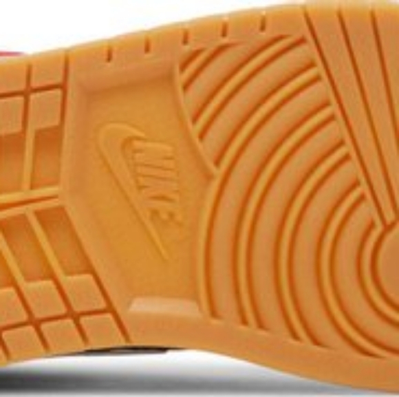 Air Jordan 1 Mid SE - Picture 4 of 14